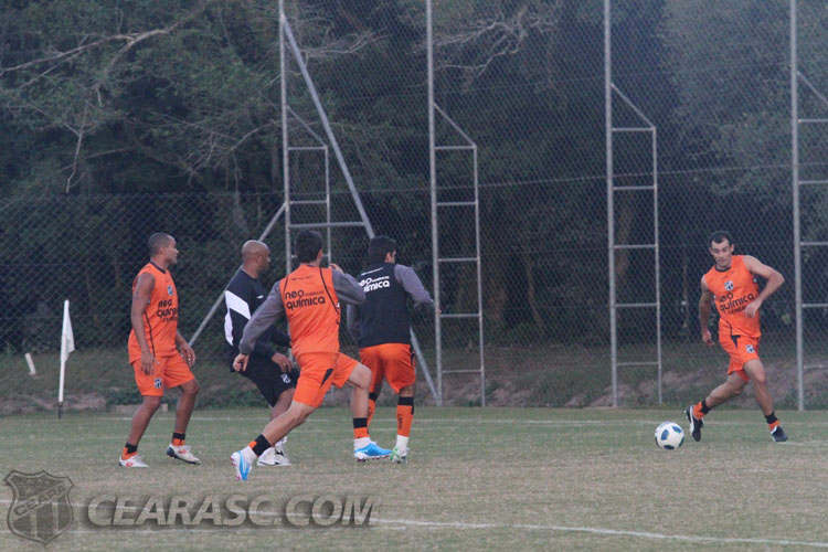 [27-05] Treino no CT do Grêmio - 3