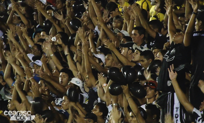 [15-10] Ceará 0 x 1 Flamengo - TORCIDA - 3