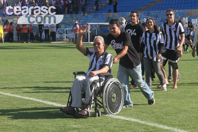 [28-08] Gildo é homenageado - 1