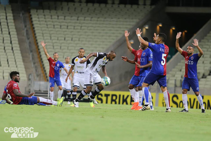 [19-11-2016] Ceará 1 x1 Paraná - 26
