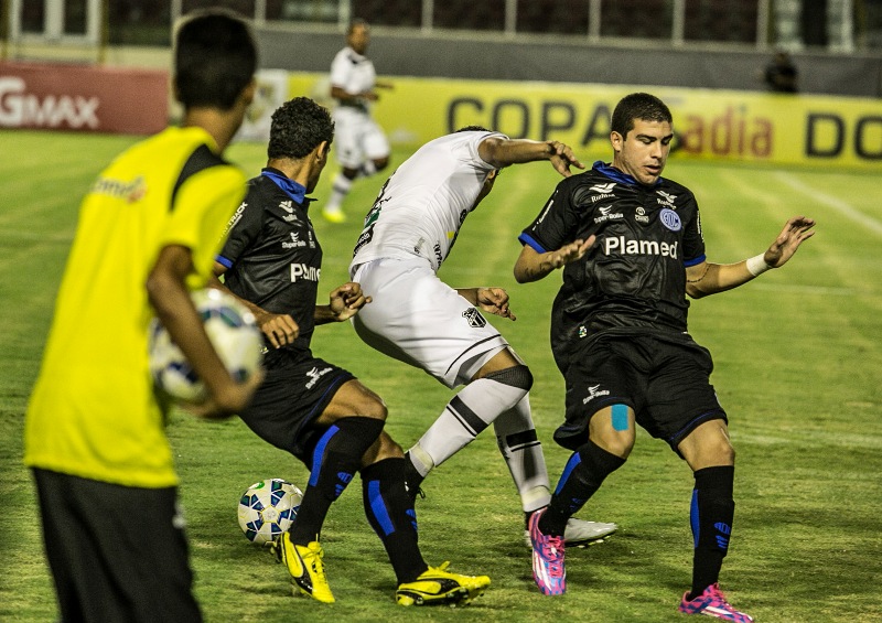 [01-04] Confiança 0 x 0 Ceará2 - 6