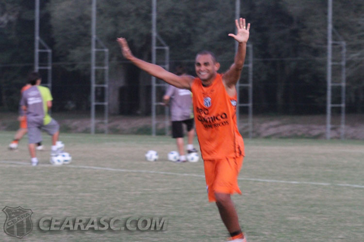 [27-05] Treino no CT do Grêmio - 13