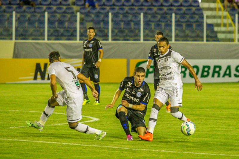 [01-04] Confiança 0 x 0 Ceará2 - 13