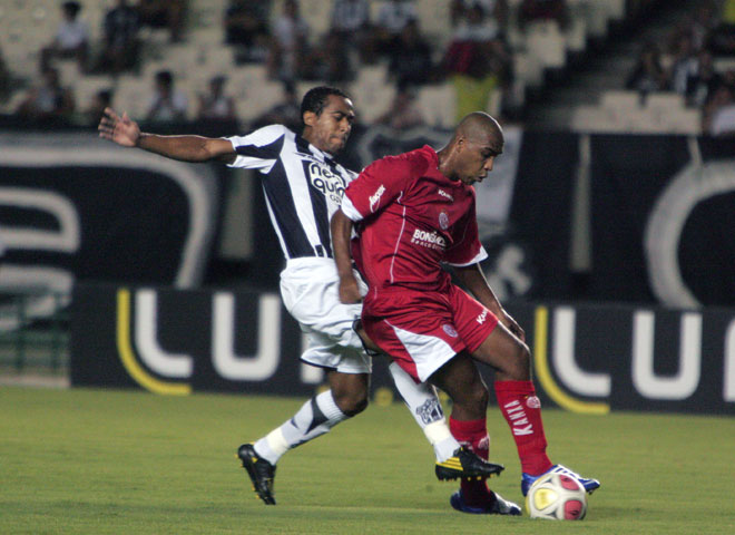 Ceará 0 X 1 América/RN - 05/08 às 20h - Castelão - 4