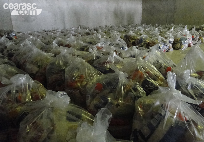 [28-01] Entrega dos alimentos doados - 2