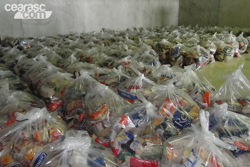 [28-01] Entrega dos alimentos doados - 3