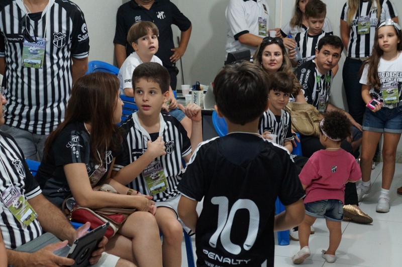 [19-10] Por Dentro do Vozão - Dia das Crianças - 01 - 4