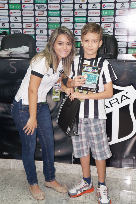 [19-10] Por Dentro do Vozão - Dia das Crianças - 03 - 48