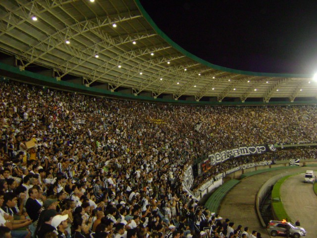 TORCIDA: Ceará 2 x 0 Avai - 02/06 às 21h - Castelão - 81