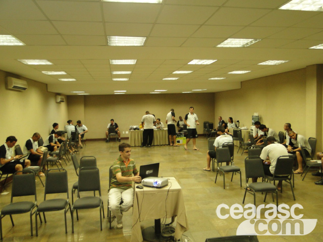 [27-08] Alex Nogueira faz show - Concentração - 18