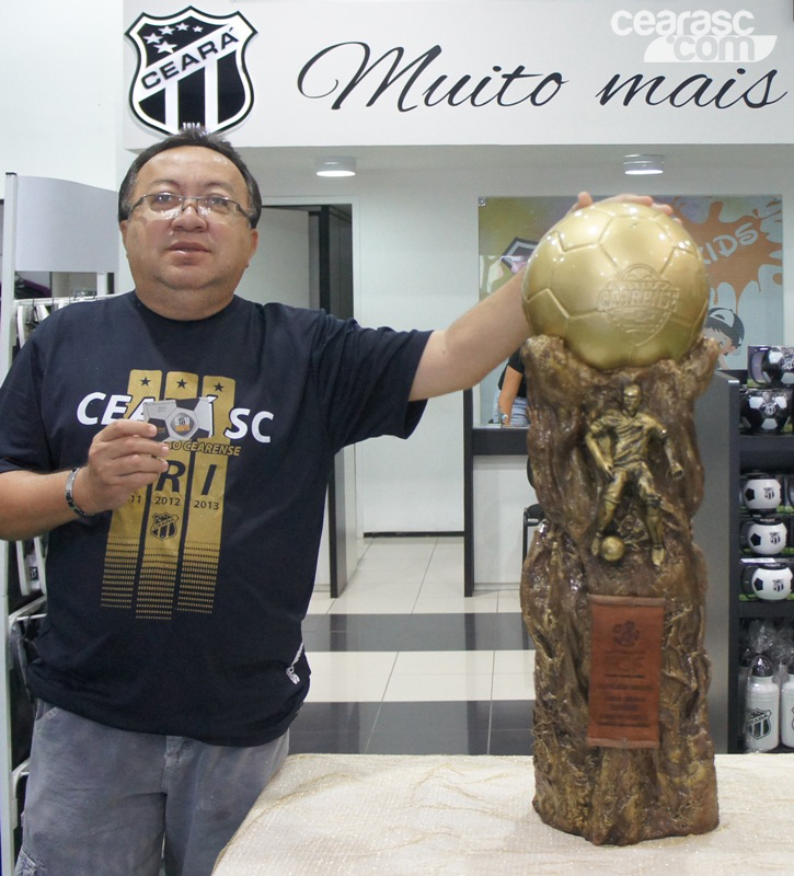 [24-06] Exposição da Taça - 01 - 6