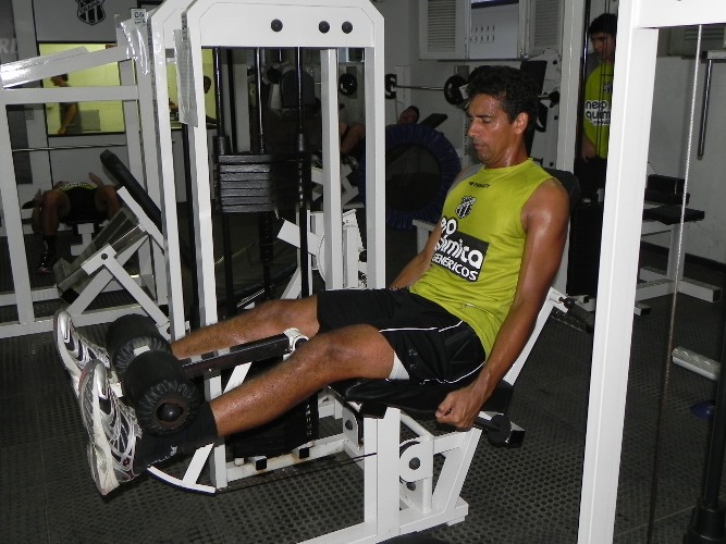 Treino Academia 06-08 - 15