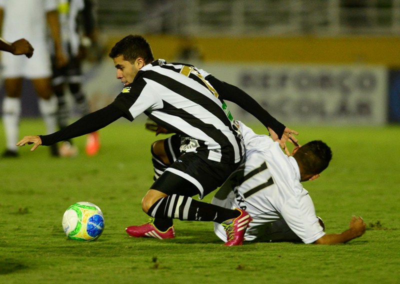 [03-06] Bragantino 1 x 2 Ceará - Fotos: Nelson Coelho - 3