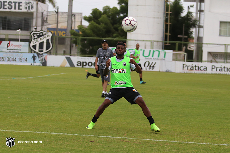 [05-01-2018] Treino Técnico-Tático - Tarde - 18
