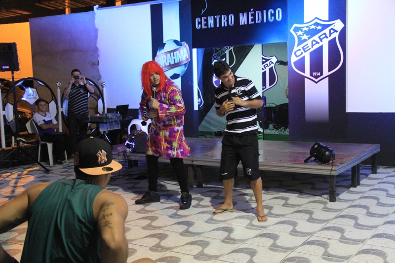 [10-11] Em show de Humor, Alex Nogueira alegra Concentracao - 30