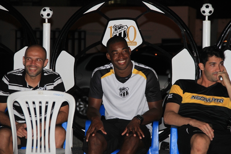 [10-11] Em show de Humor, Alex Nogueira alegra Concentracao - 38