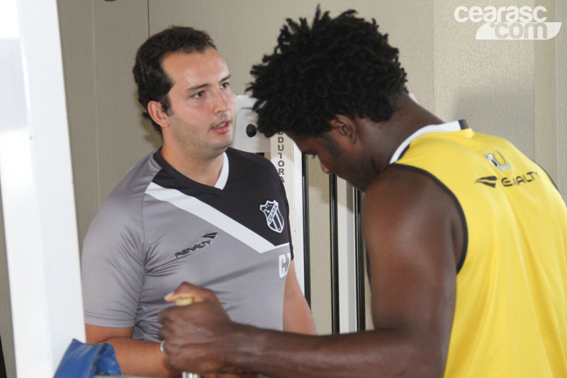 [10-09] Reapresentação + treino físico e técnico - 1