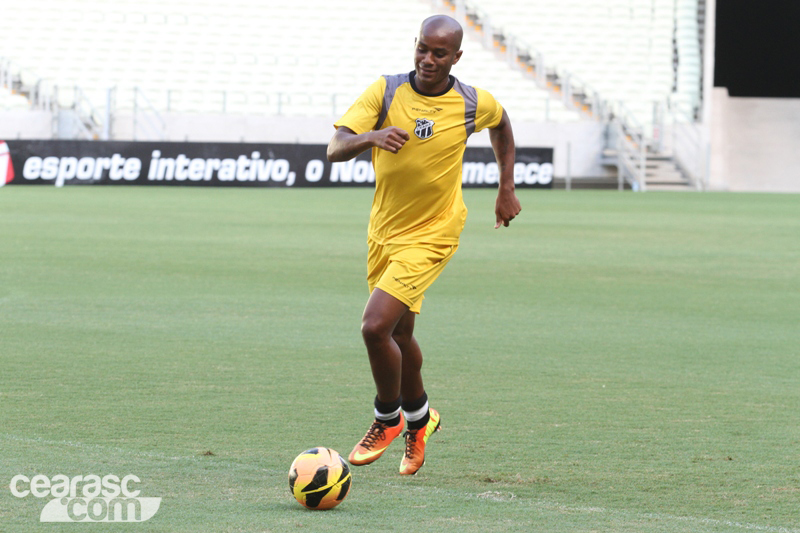 [01-03] Treino coletivo - Castelão - 7