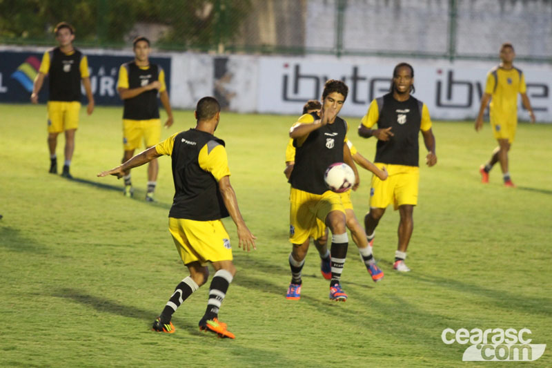 [01-11] Treino técnico-tático - 18