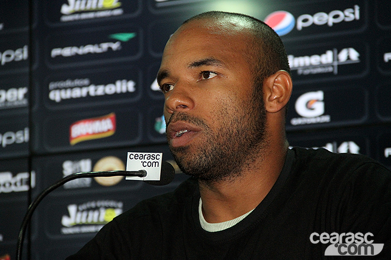 [26-12] Apresentação de Tiago Costa - 3