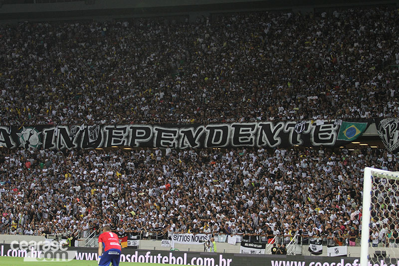 [29-04] Ceará 2 x 1 Bahia - Torcida - 8