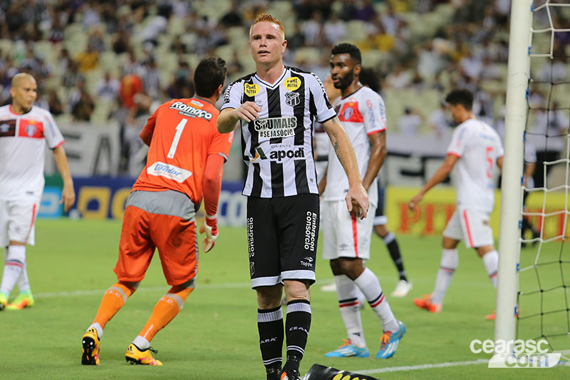 [04-10-2016] Ceará 2 x 1 Joinville - 23