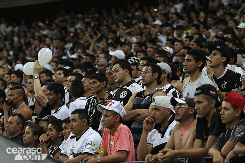 [29-04] Ceará 2 x 1 Bahia - Torcida - 12