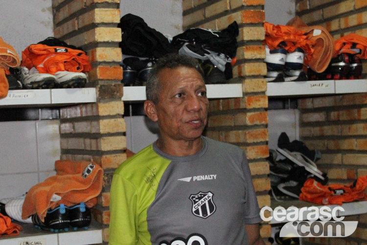 Roupeiro Júlio Abreu - 4