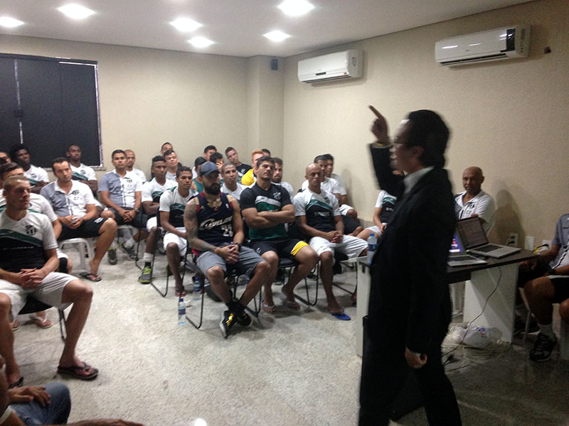 [05-08] Coaching Domingos Cordovil - Palestra para elenco - 1