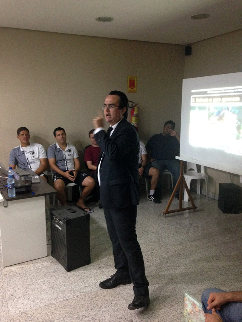 [05-08] Coaching Domingos Cordovil - Palestra para elenco - 4