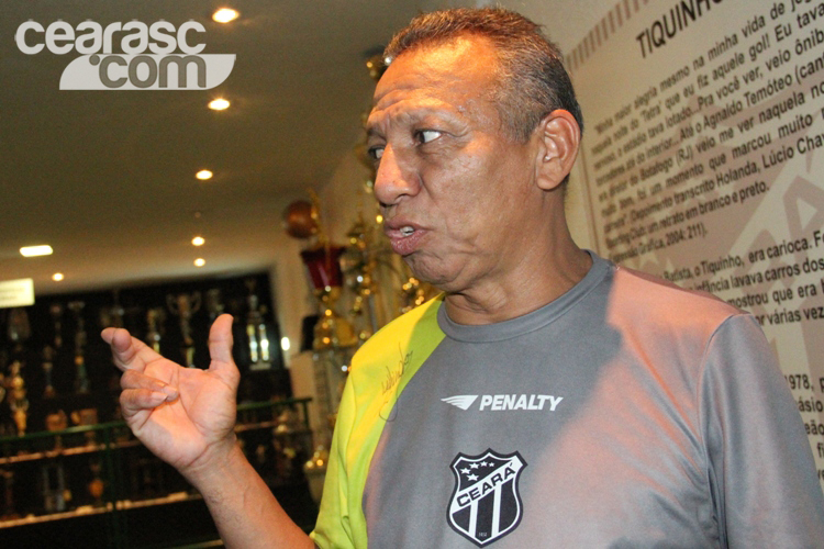 Roupeiro Júlio Abreu - 9