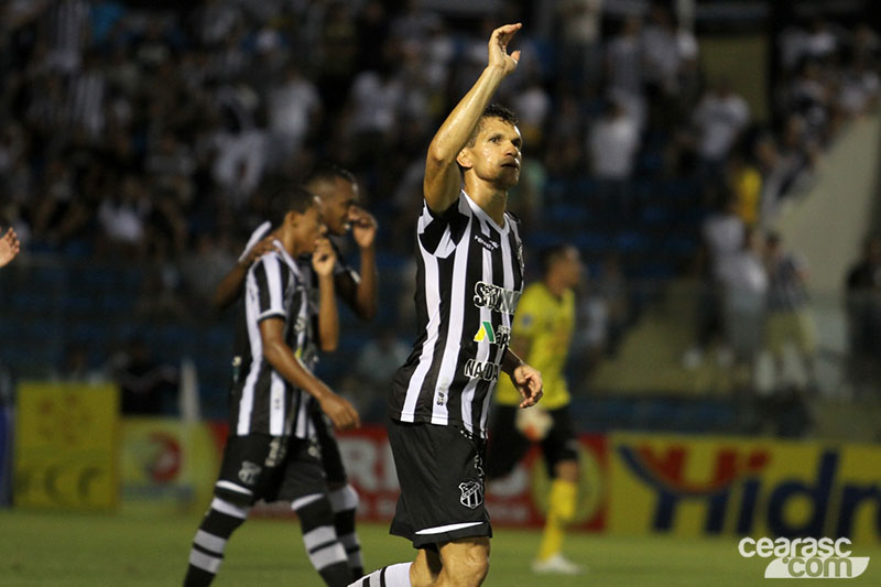 [18-04] Ceará 3 x 0 Guarani (J) - 27