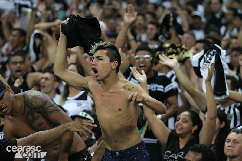 [29-04] Ceará 2 x 1 Bahia - Torcida - 32