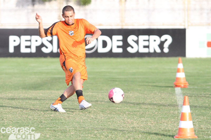 [03-04] Treino Técnico e de Finalização - 10