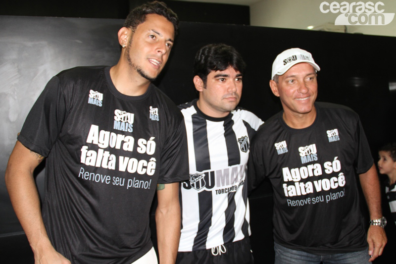 [17-03] PC Gusmao e Fernando Henrique recepcionam torcedores1 - 2