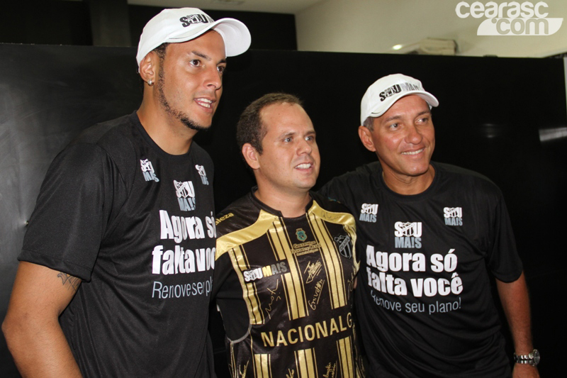 [17-03] PC Gusmao e Fernando Henrique recepcionam torcedores1 - 11