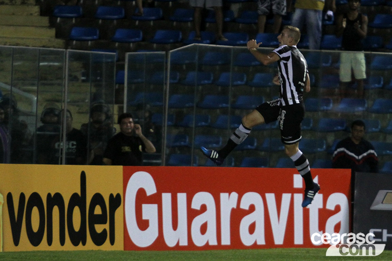 [16-05] Ceará 2 x 0 Atlético-GO - 12