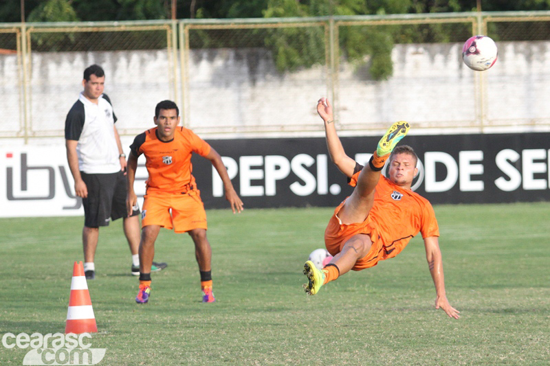 [03-04] Treino Técnico e de Finalização - 15