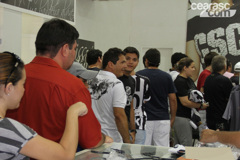 [17-03] PC Gusmao e Fernando Henrique recepcionam torcedores3 - 3