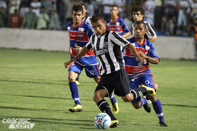 [01-11] Fortaleza 3 x 1 Ceará - 28