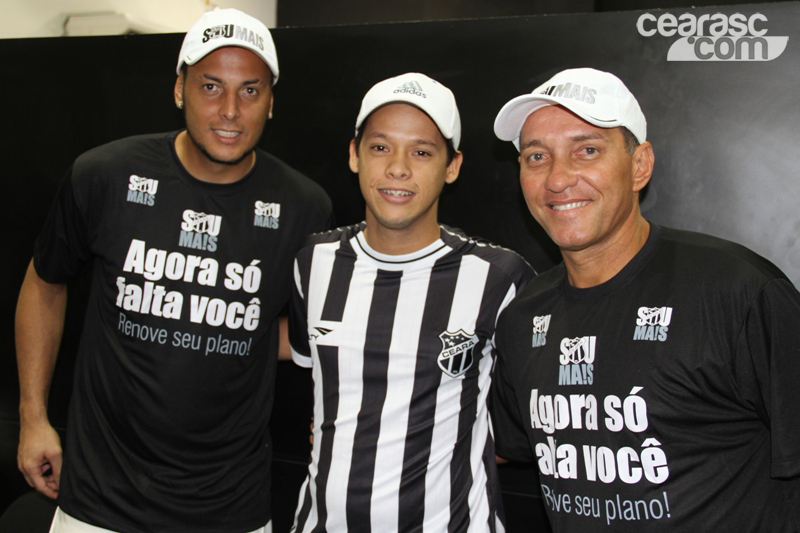 [17-03] PC Gusmao e Fernando Henrique recepcionam torcedores3 - 13