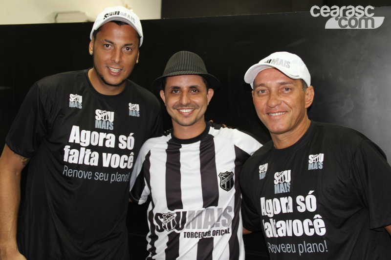 [17-03] PC Gusmao e Fernando Henrique recepcionam torcedores4 - 5