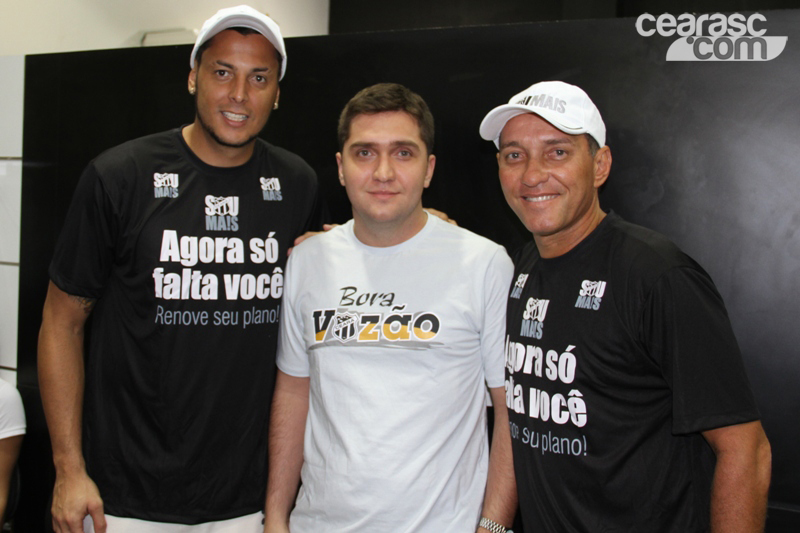[17-03] PC Gusmao e Fernando Henrique recepcionam torcedores4 - 6