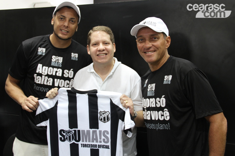 [17-03] PC Gusmao e Fernando Henrique recepcionam torcedores4 - 7