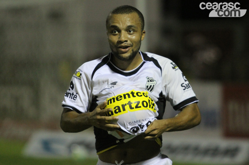 [27-05] Ceará 4 x 0 Vila Nova - 27