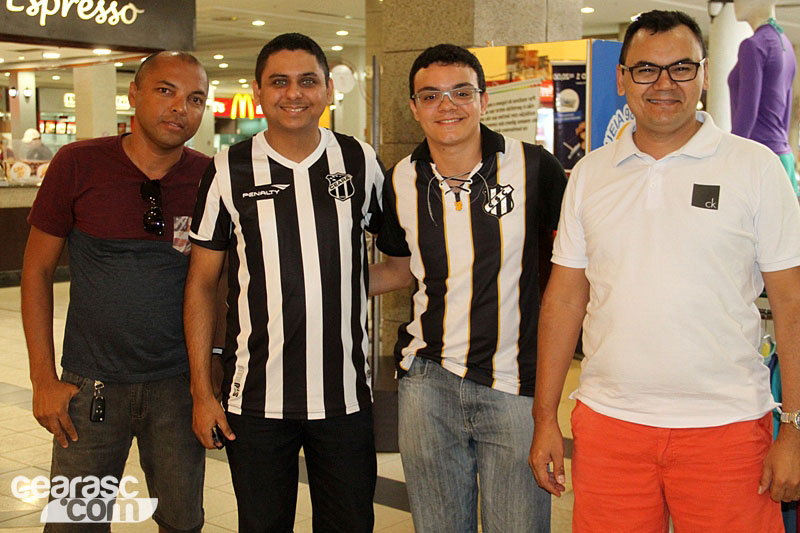 [24-10] Lançamento do novo uniforme do Vozão - 3