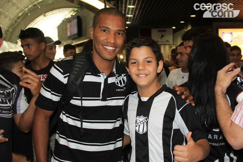 [16-11] Ceará desembarca e torcida comparece - 7
