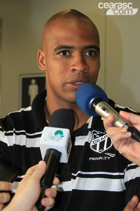 [16-11] Ceará desembarca e torcida comparece - 9