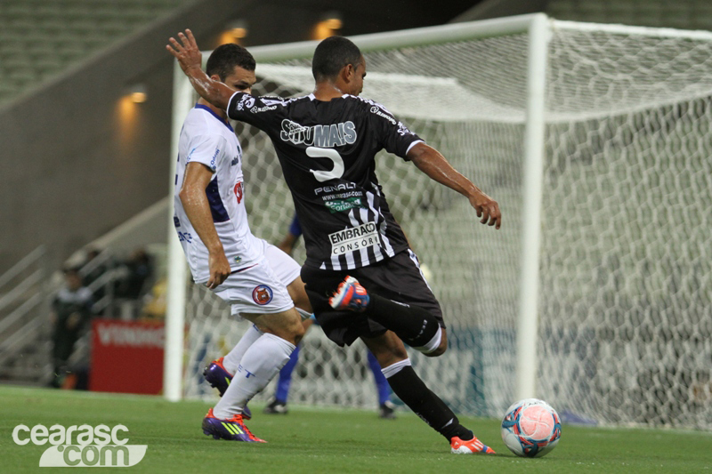 [25-04] Ceará x Tiradentes - 10
