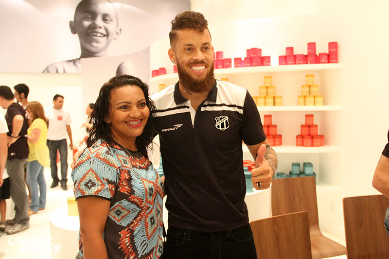 [18-11] Loja do Bem - Noite de Autógrafos - 20